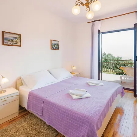 Apartment Awesome In Pobri With House Sea View *