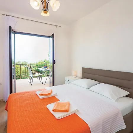 Awesome In Pobri With House Sea View Appartement Volosko