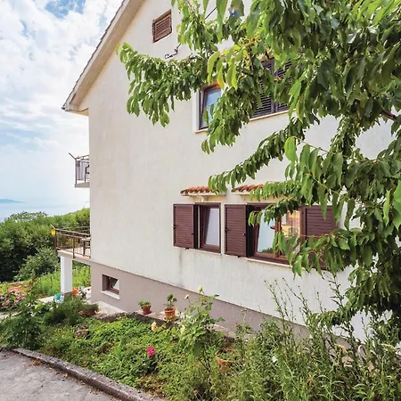 Appartement Awesome In Pobri With House Sea View Volosko